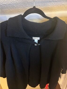 Tweeds Black Fold-Over Collar Knit Cardigan